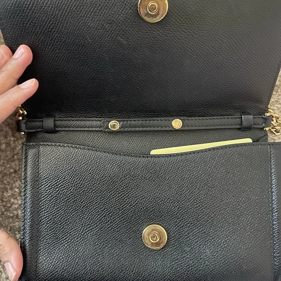 Salvatore Ferragamo Wallet on Chain - Picture 9 of 9